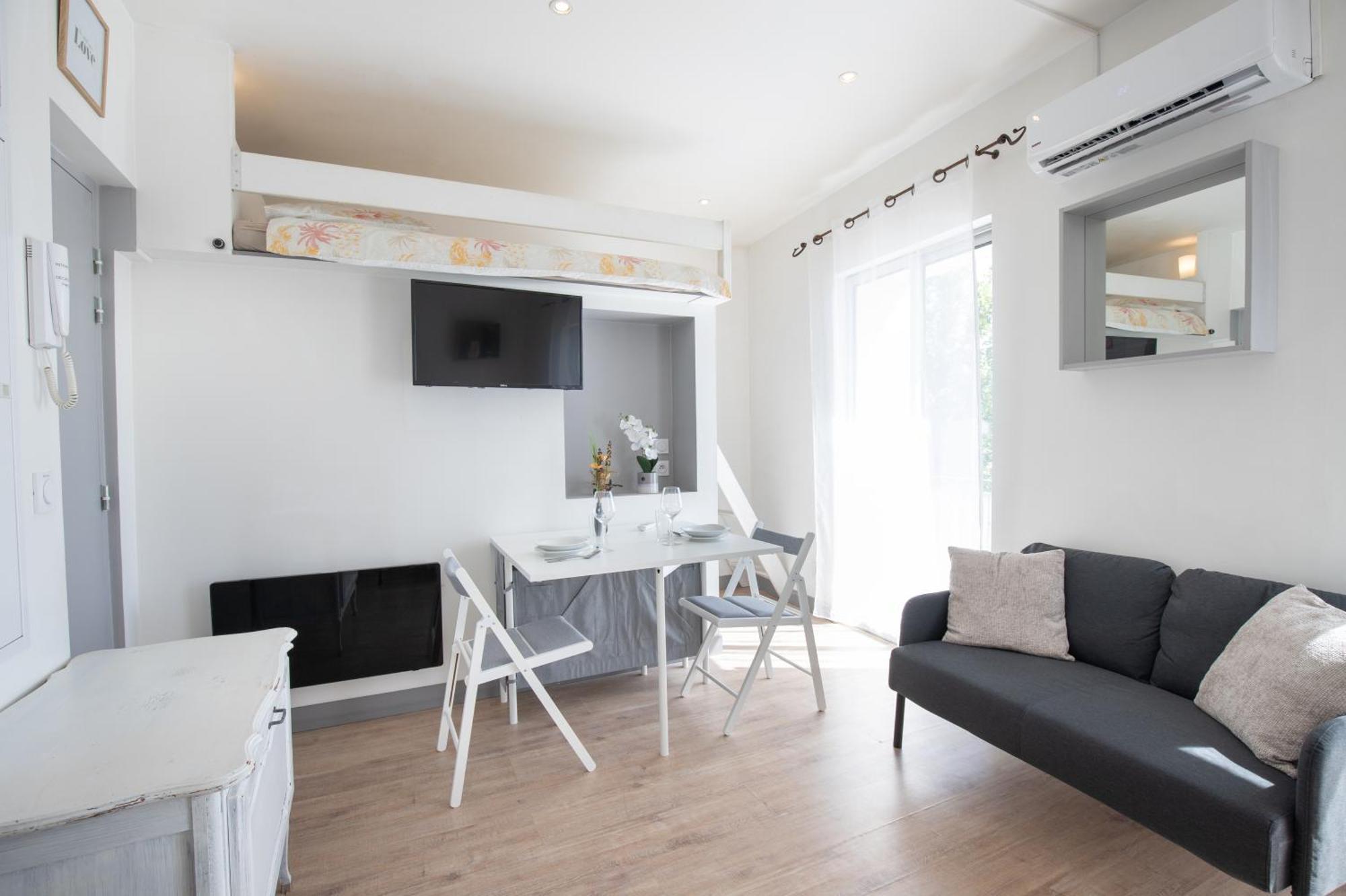 Apartamento Le Partage Des Eaux - 4 Couchages - Hypercentre - Clim - Wifi LʼIsle-sur-la-Sorgue Exterior foto